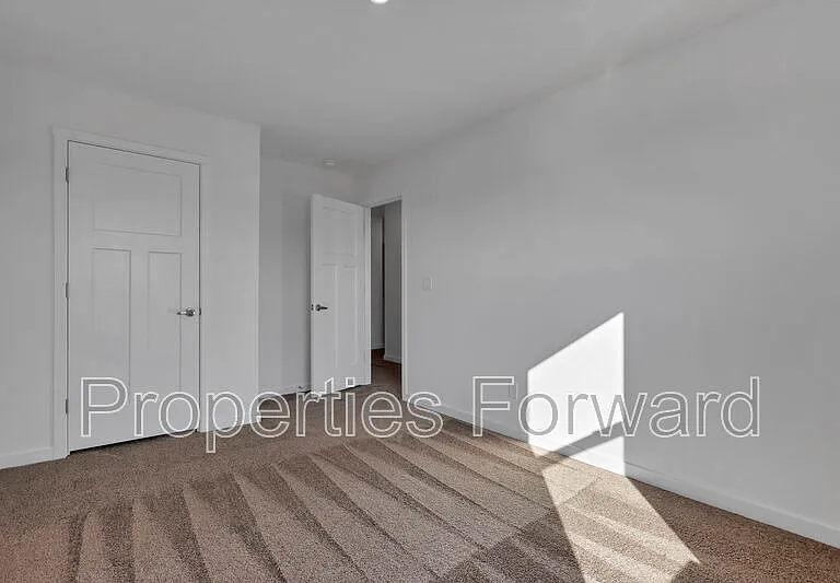 21 Thurber Rd — Photo 39