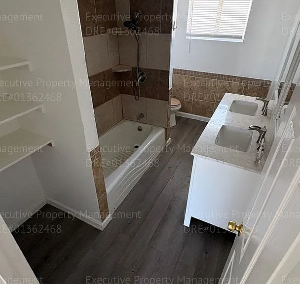 1118 Chico St — Photo 25