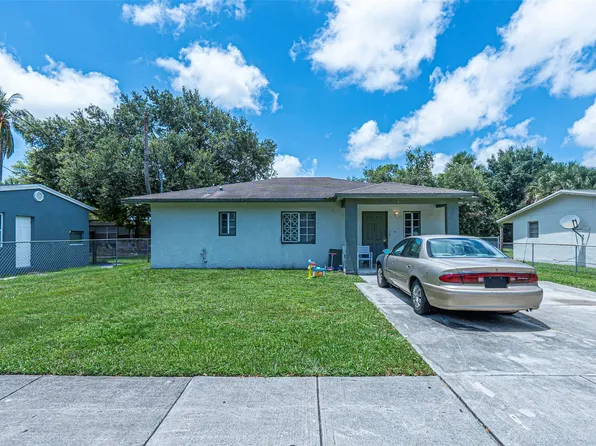 2215 NW 5th Street, Fort Lauderdale, FL 33311