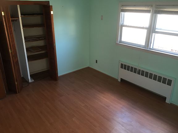 2Fl Bedroom