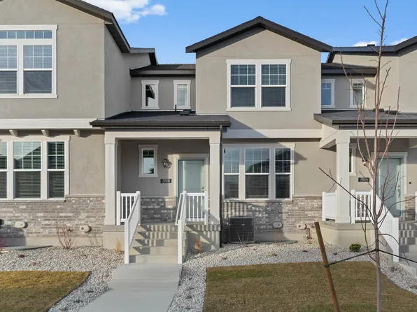 7808 W Alta Springs Ln, Magna, UT 84044