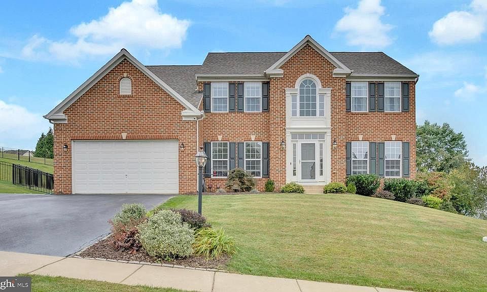 1st image of 2540 Codorus Ln
