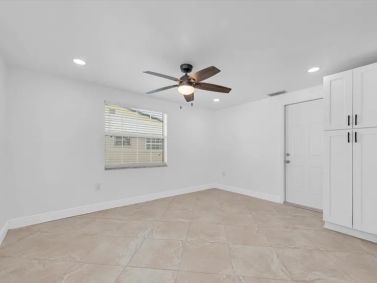5600 Bayou Grande Blvd NE — Photo 17