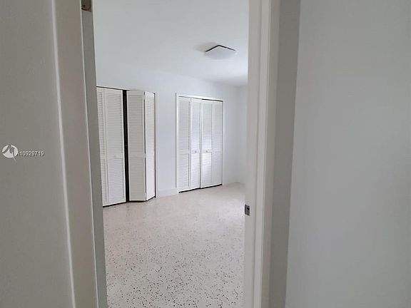 4th image of 265 NW 32nd Ct #2