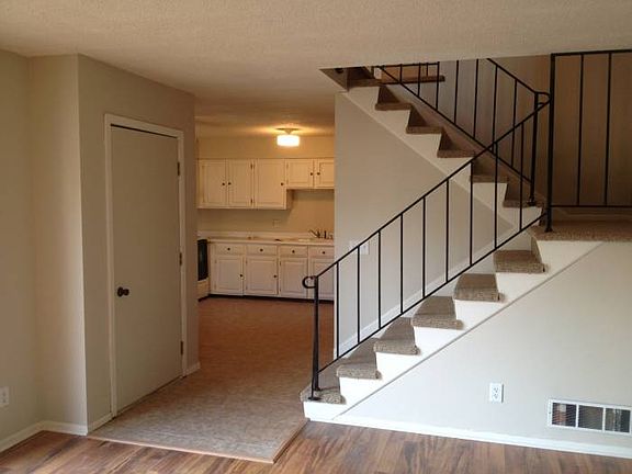 Living room ->Kitchen