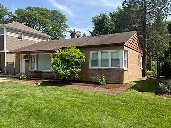 463 Longfellow Ave — Photo 2
