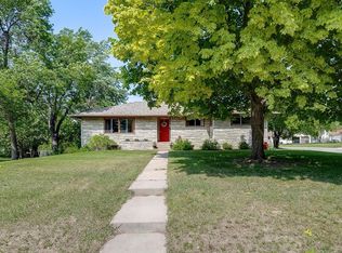 729 Irving Ave NW, Elk River, MN 55330