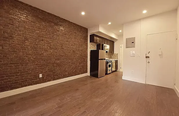 Rented by Compass | media 3