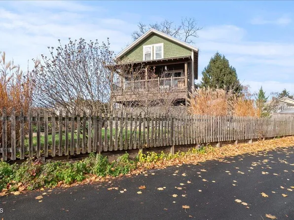 2 Steenburgh Avenue, Waterford, NY 12188