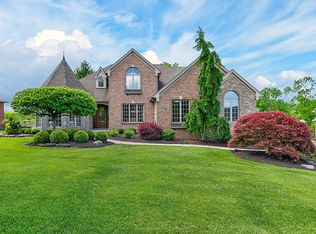 6643 Greenoak Dr, Cincinnati, OH 45248