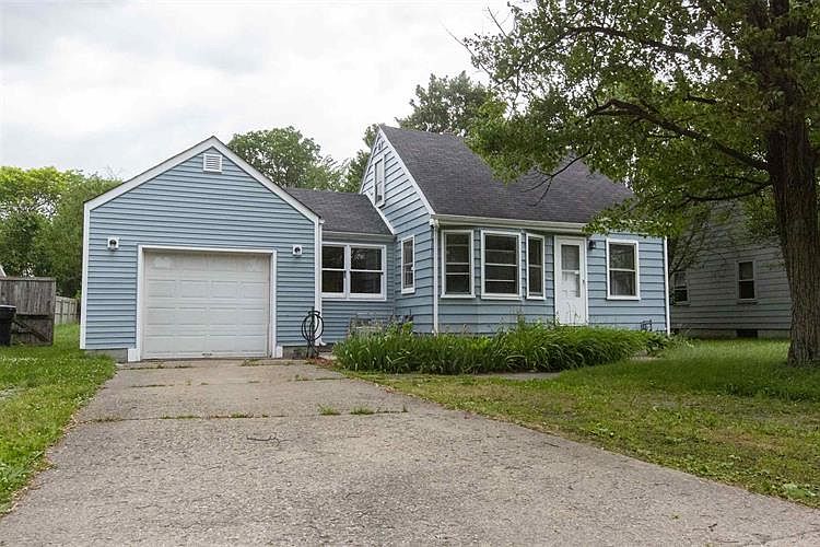 1st image of 54461 Terrace Ln