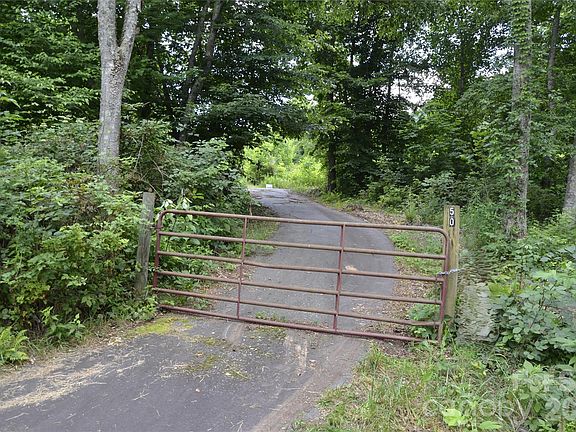 3rd image of 50 Gregory Hill Rd