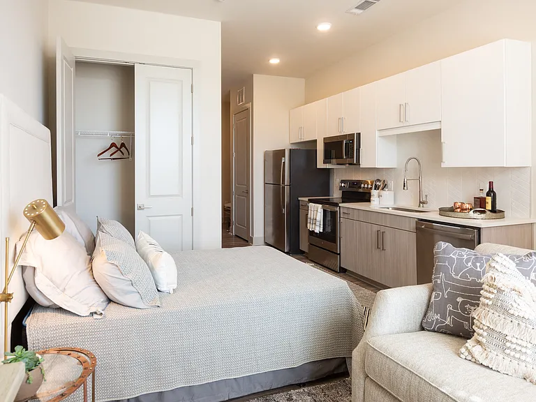 The Landing Residences — Photo 22
