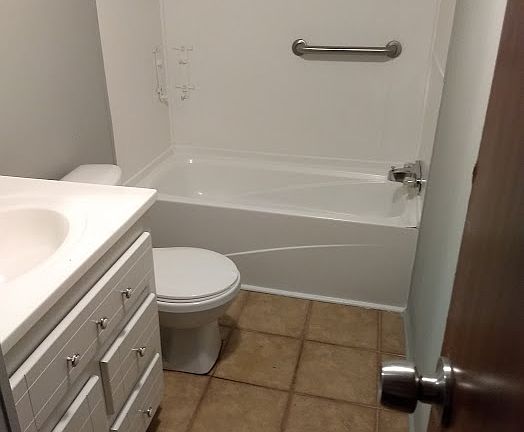 3rd image of 404 Hammontree Dr