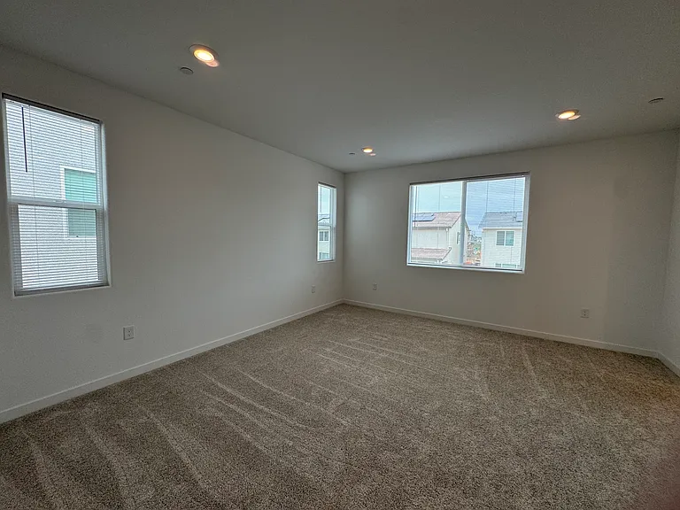 8143 Champart Cir — Photo 17