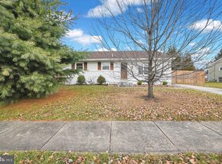 3887 Hearthstone Ct, York, PA 17402