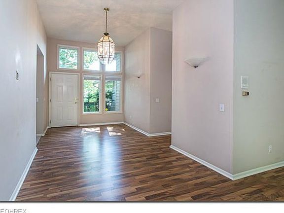 3rd image of 33595 Wellingford Ct