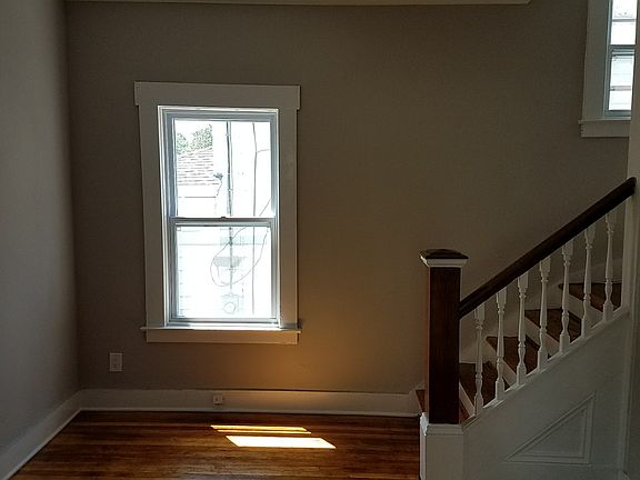 3rd image of 133 Worden Ave
