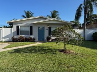 608 SW 8th Ct, Delray Beach, FL 33444