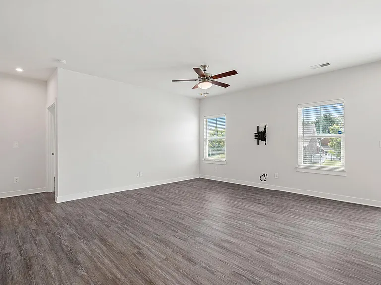 8401 Bretton Woods Dr — Photo 10