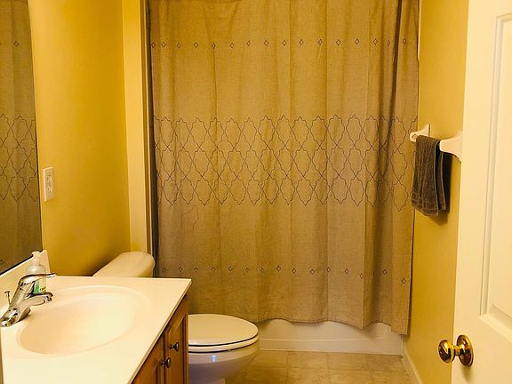 4th image of 6631 English Garden Way