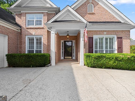 4th image of 2652 Neighborhood Walk S