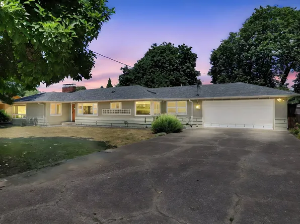 215 Myoak Dr, Eugene, OR 97404