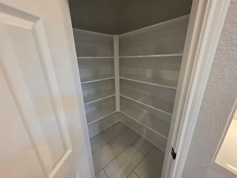 4427 Garden Ridge Ct — Photo 13