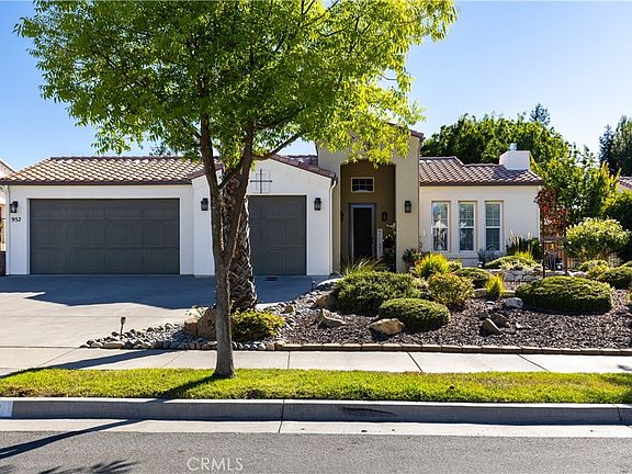 2nd image of 952 Vista Cerro Dr