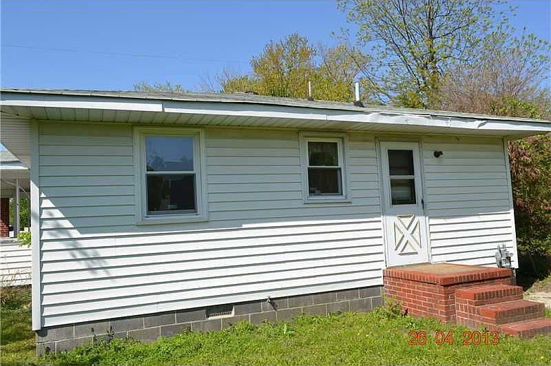 2nd image of 606 Homestead Ave