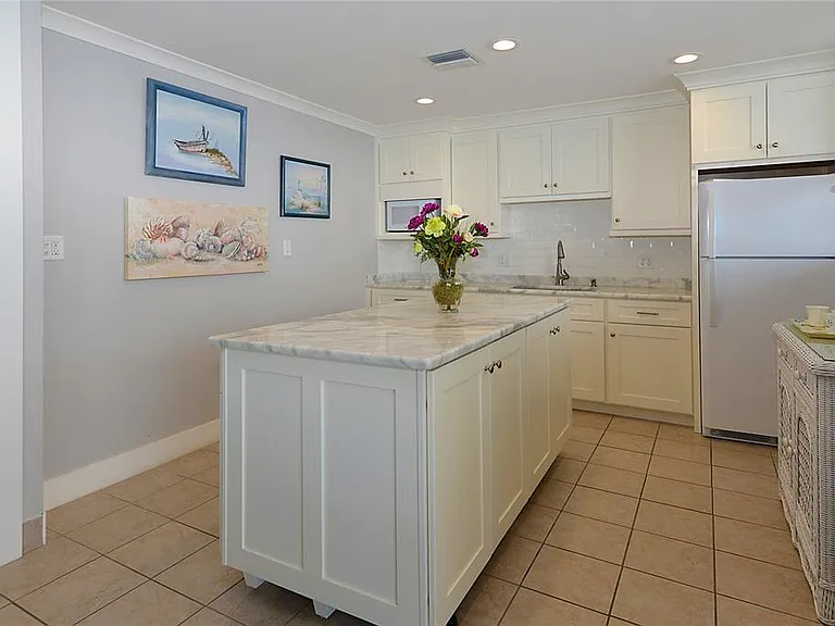 300 Woodette Dr #604 — Photo 34