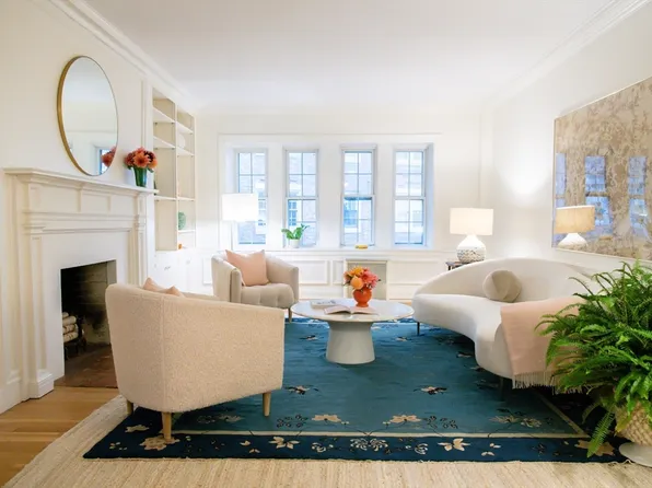 986 Memorial Dr #404, Cambridge, MA 02138