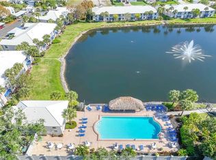 870 Gulf Pavilion Dr #201, Naples, FL 34108