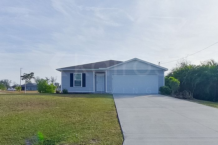 1st image of 3627 NE 12th Pl