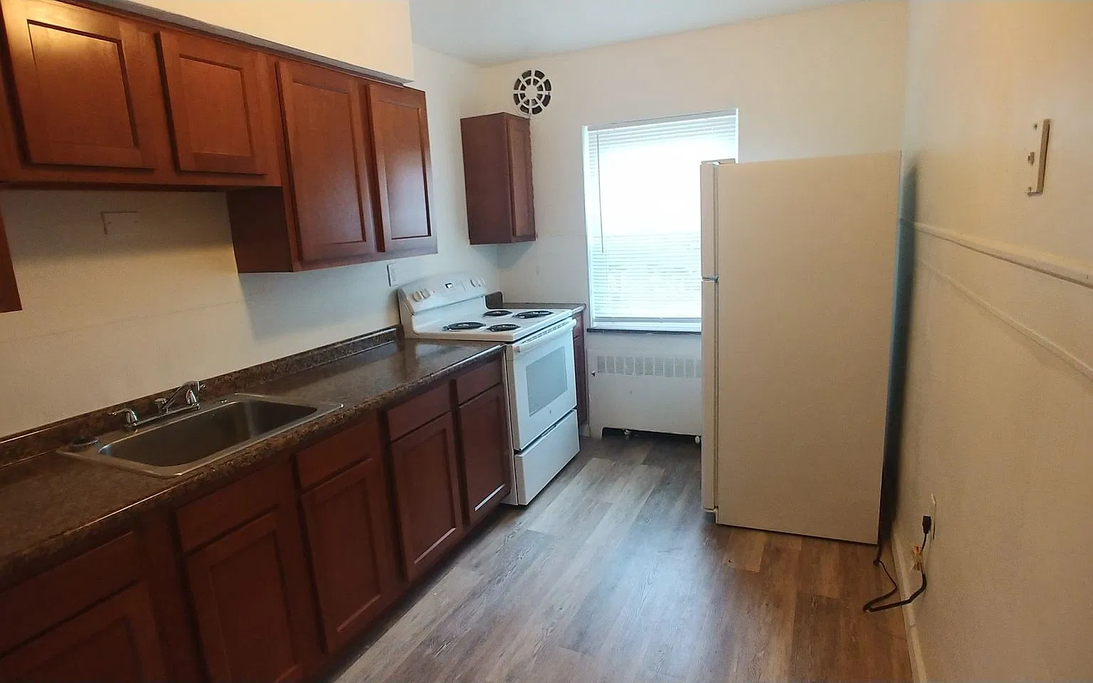 1634 Anita Place — Photo 1