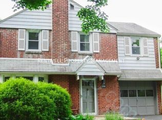 508 Rock Glen Dr, Wynnewood, PA 19096