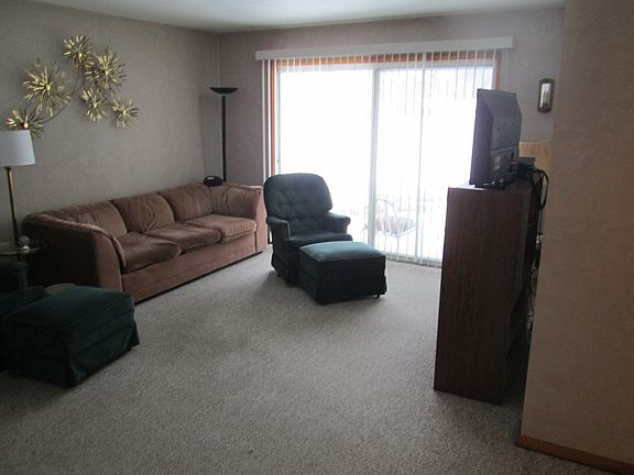 4th image of 7040 Remington Ct APT 102