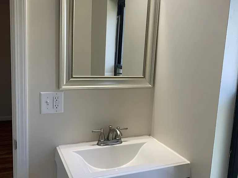 2919 Victoria Avenue — Photo 11