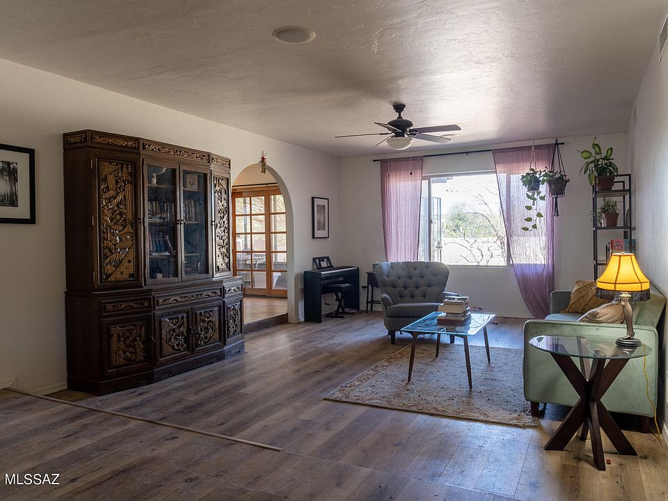1st image of 5463 N Stonehouse Pl