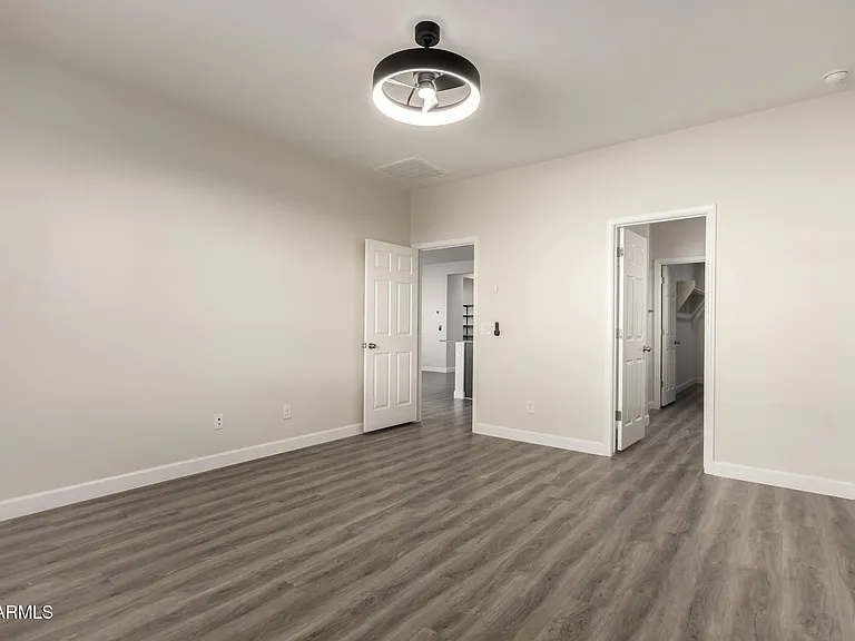 11204 W Mobile Ln — Photo 17