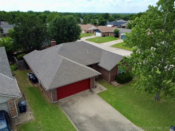 4316 Trinity Dr, Shawnee, OK 74804
