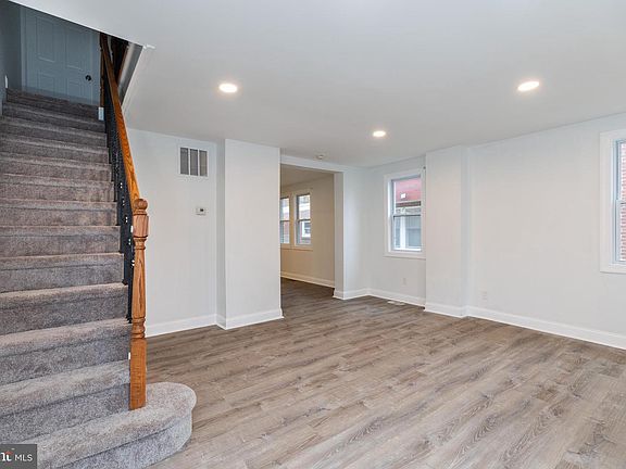 4th image of 711 Yeadon Ave