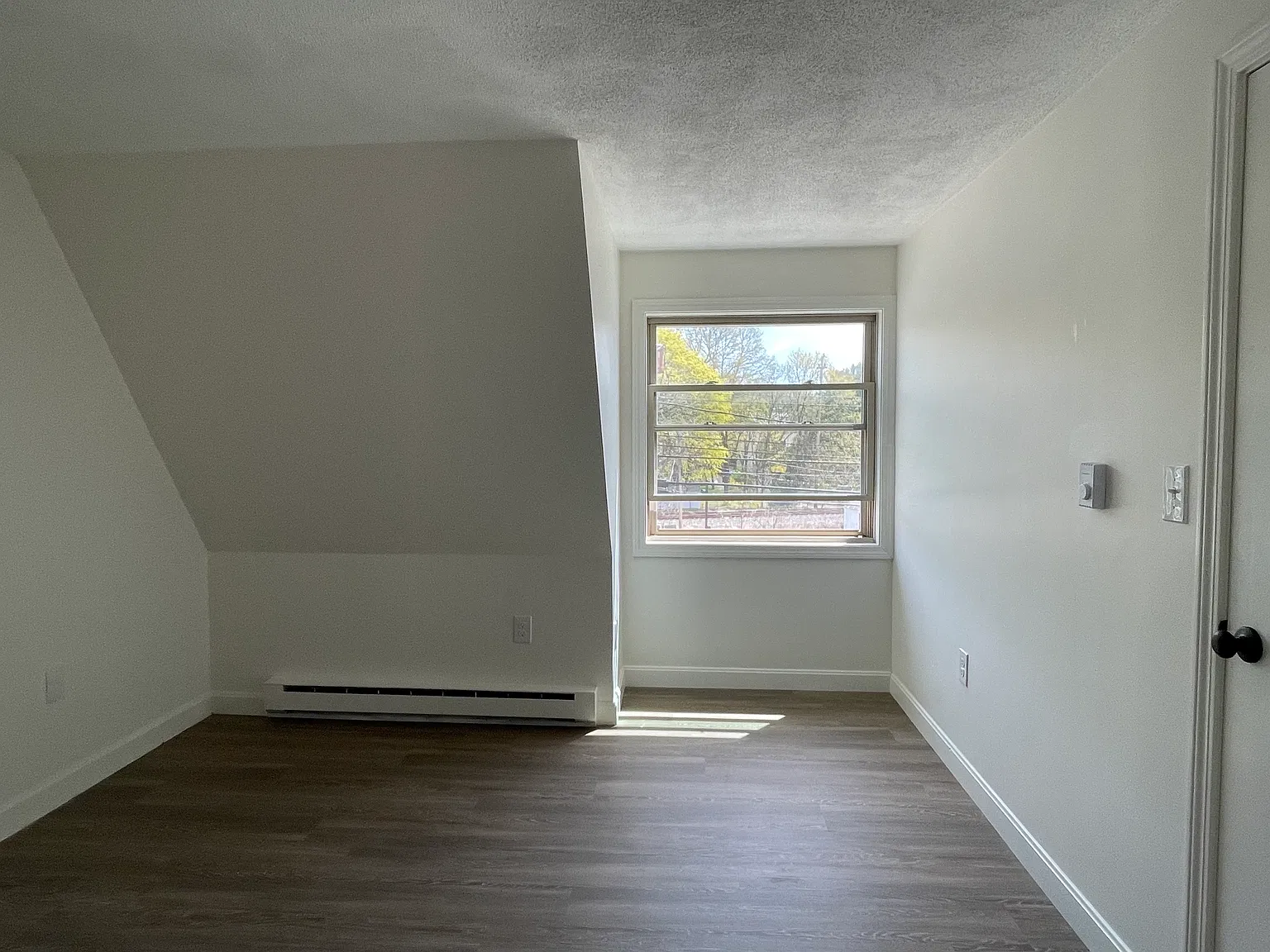1 bed, 550 sqft, $1,875 — Photo 3