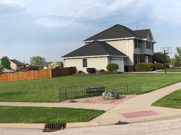 Large side yard/corner lot