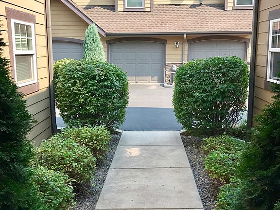 4th image of 2915 Oshaughnesy St APT 205