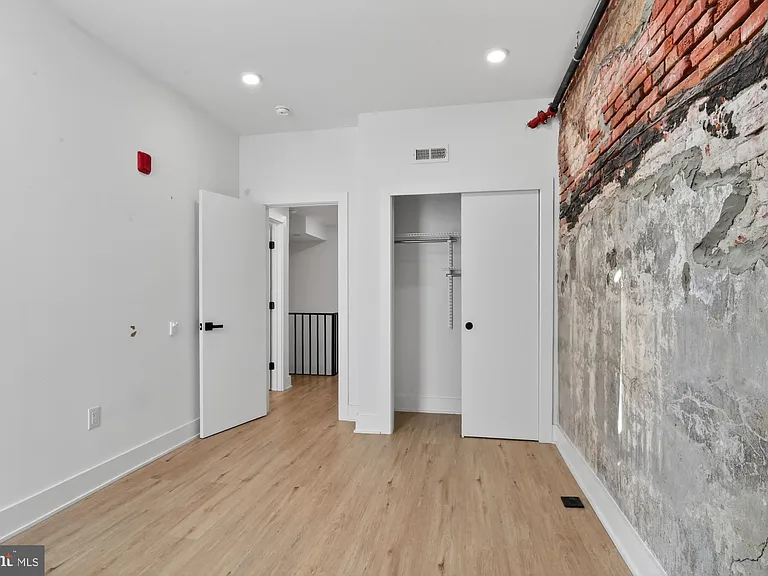 59 N 2nd St #14 — Photo 23
