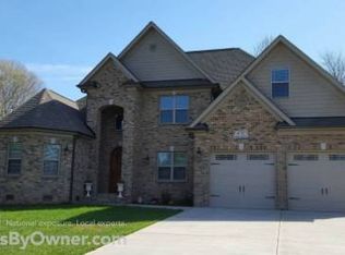 4735 Meadow Lark Ln, Hickory, NC 28602