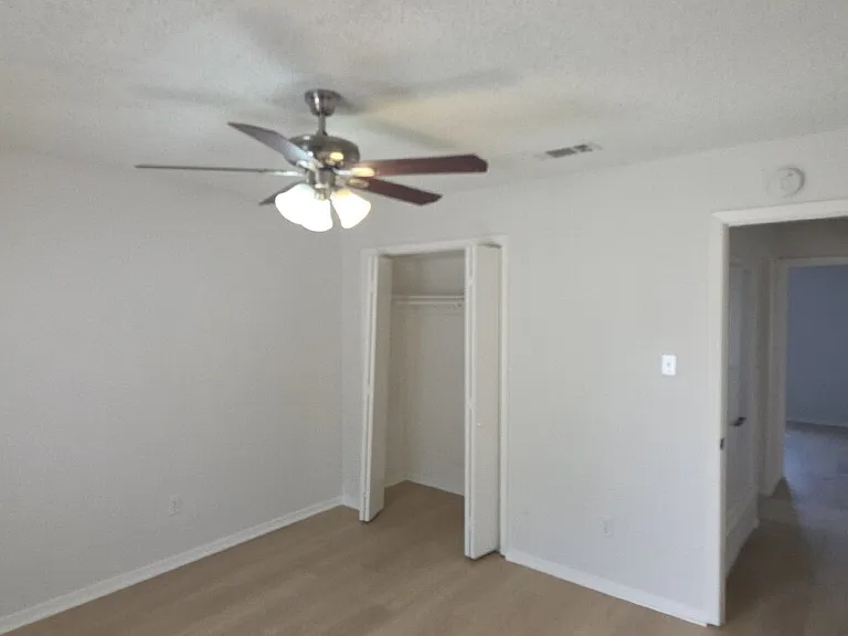 233 Vista Way — Photo 26