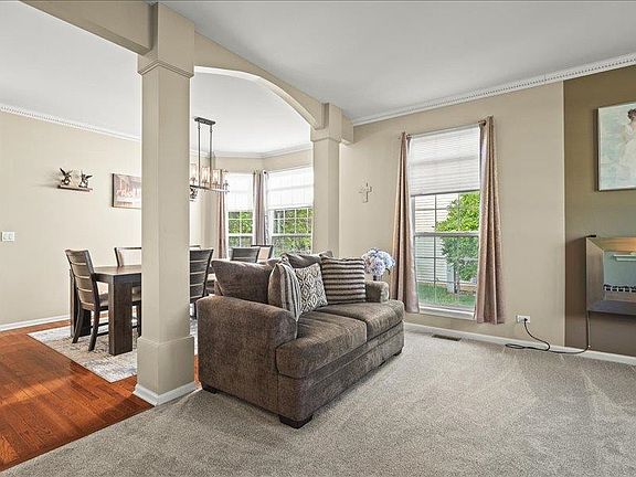 5th image of 10695 Yellowstone Dr