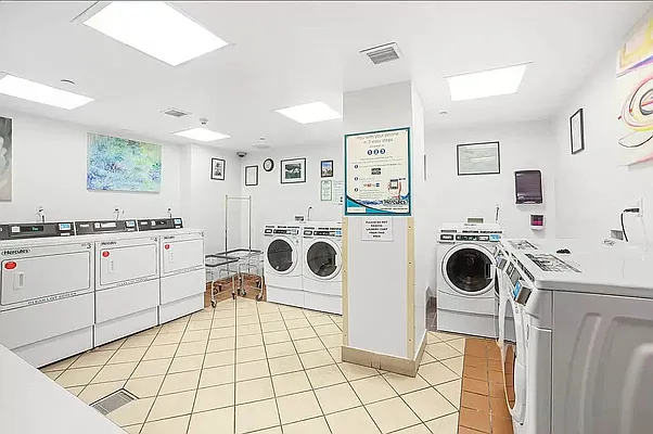 Rented by REAL New York | media 19